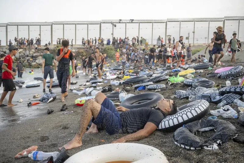 ceuta-migrants-10